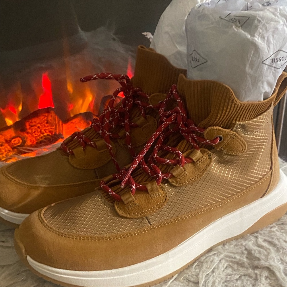 Nurture Elias Mixed Material platform High top Sneakers